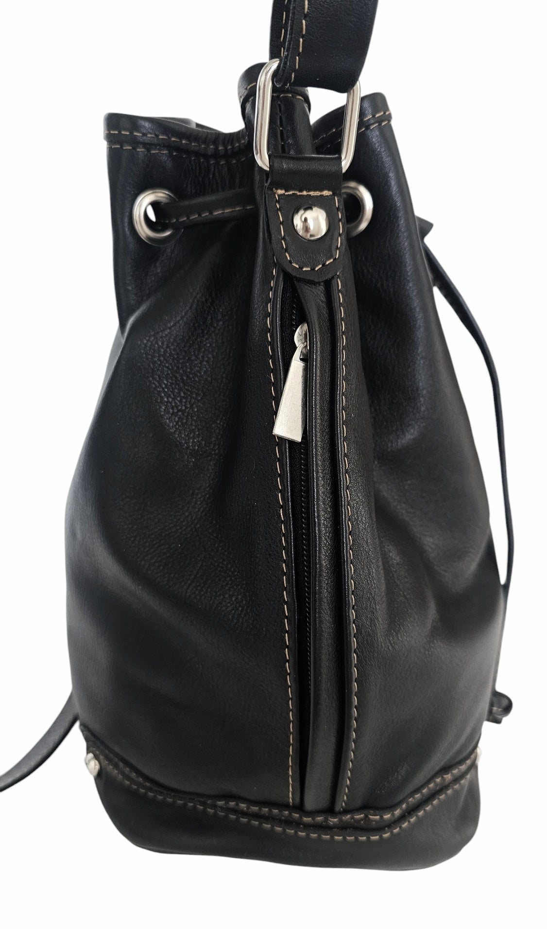 Mare Bucket Bag – Black by MBH Leather, product view 3
